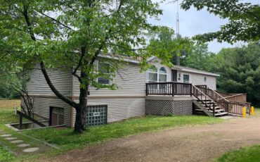 R3049 - Home on 12 Acres