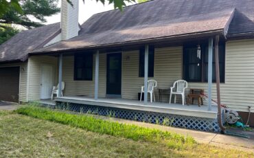 R3052 - Country Home 5 Acres