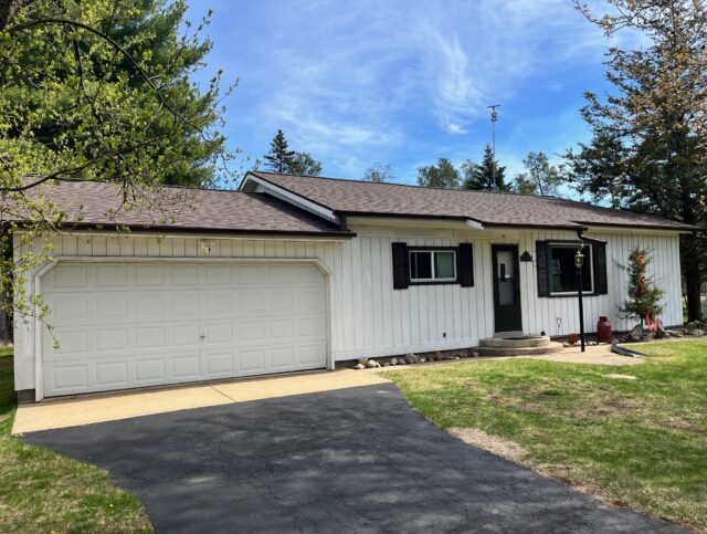 Castle Rock Lake Area Home 3 Acres
