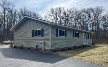 R3061 - Ranch Home 6.6 Wooded Acres