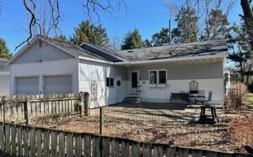 R3062 - Country Home